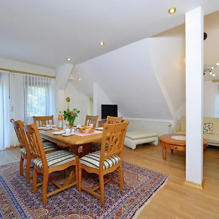 Quaint In Eimelrod Near And Water Sports וילינגן